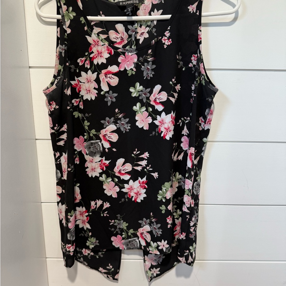Express Women's Black Floral Tank Top